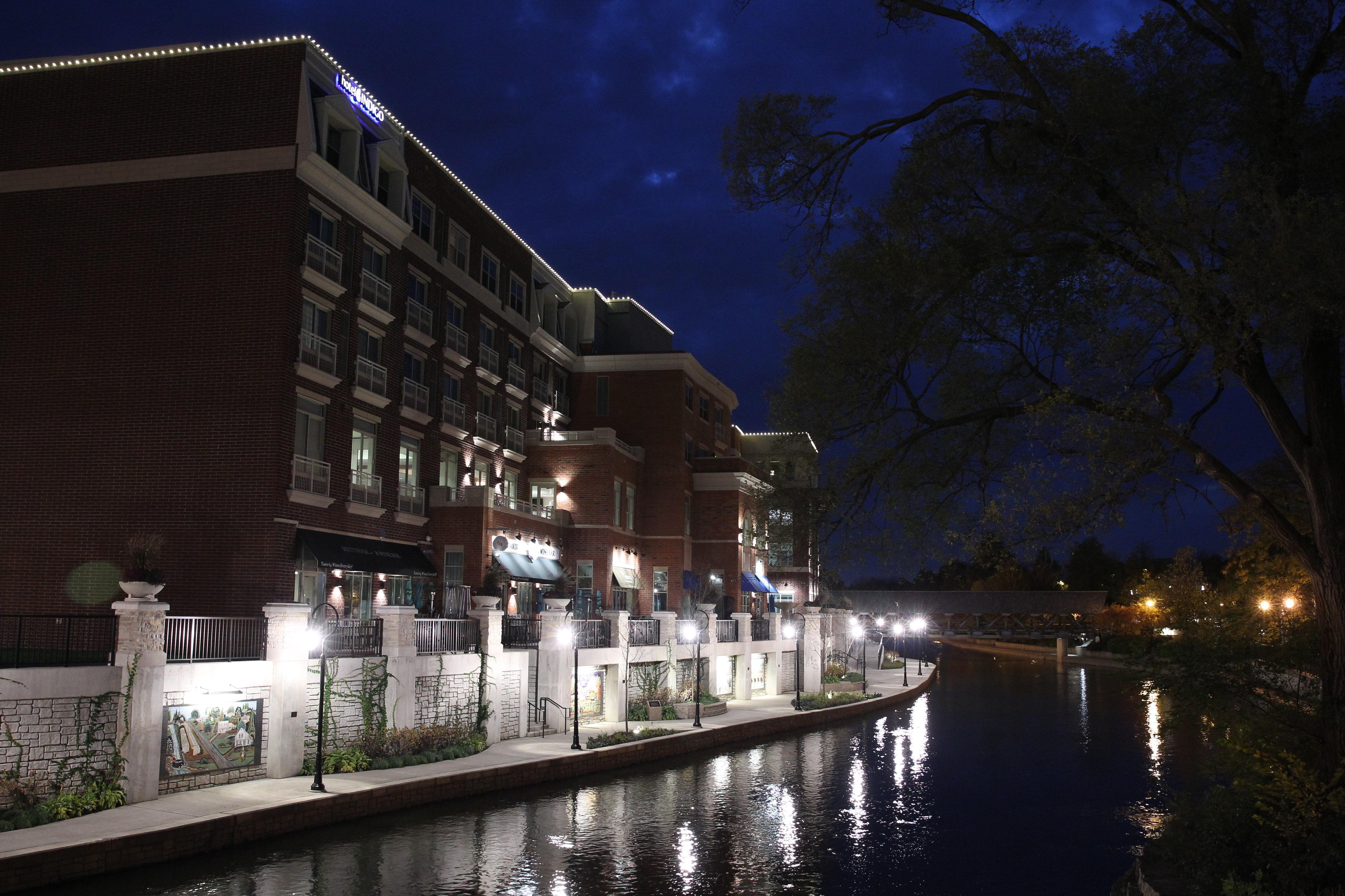 Hotel Indigo Naperville Riverwalk By Ihg Bagian luar foto