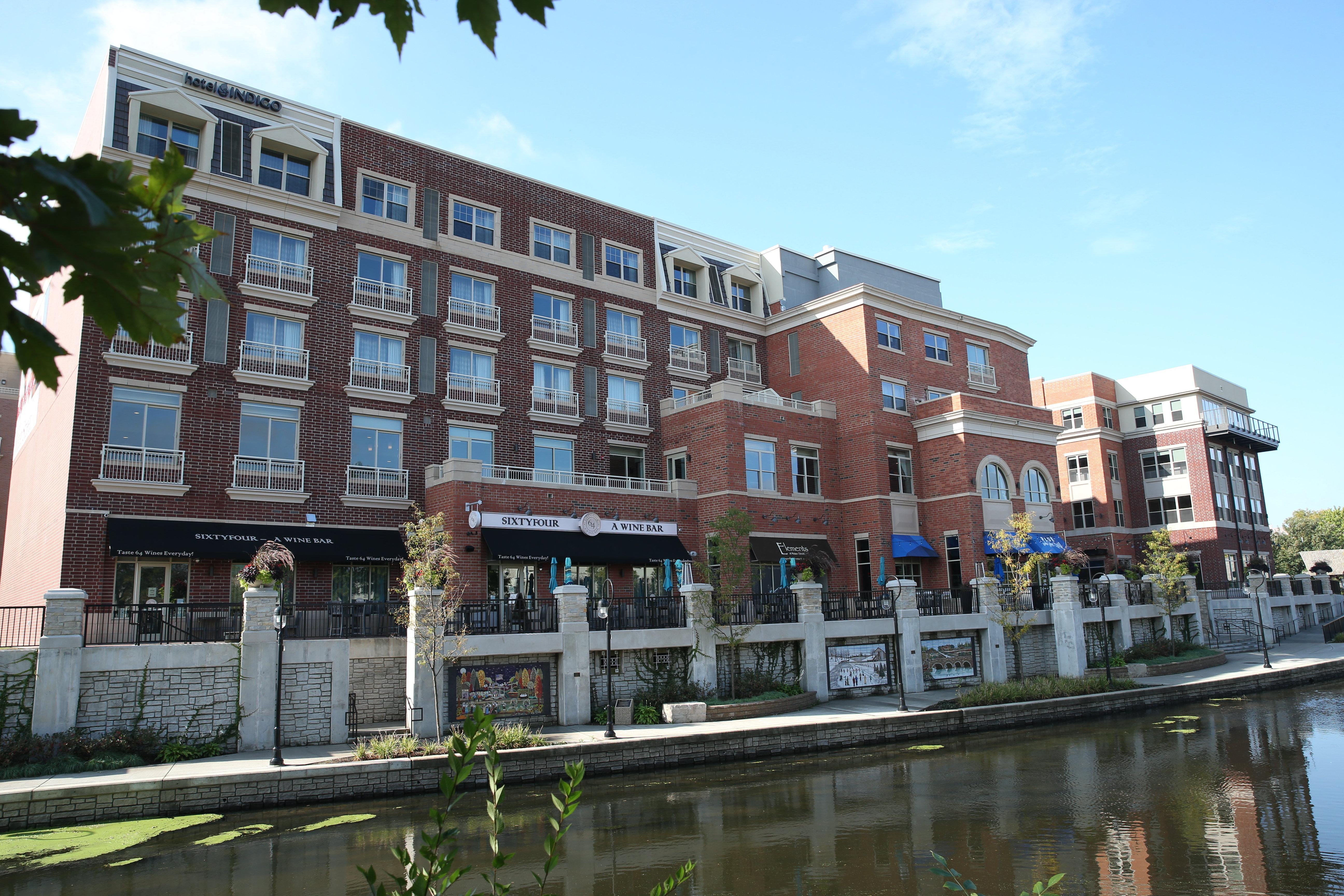 Hotel Indigo Naperville Riverwalk By Ihg Bagian luar foto