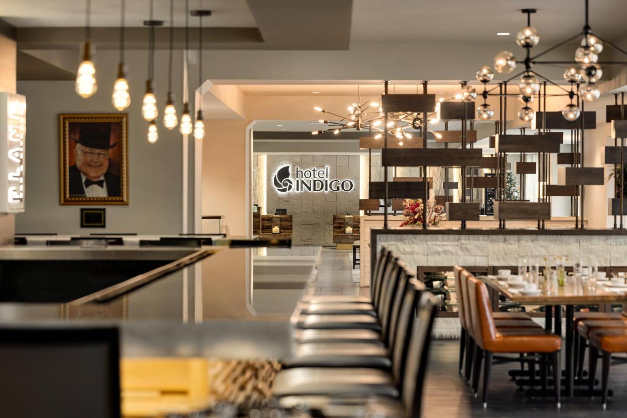 Hotel Indigo Naperville Riverwalk By Ihg Bagian luar foto