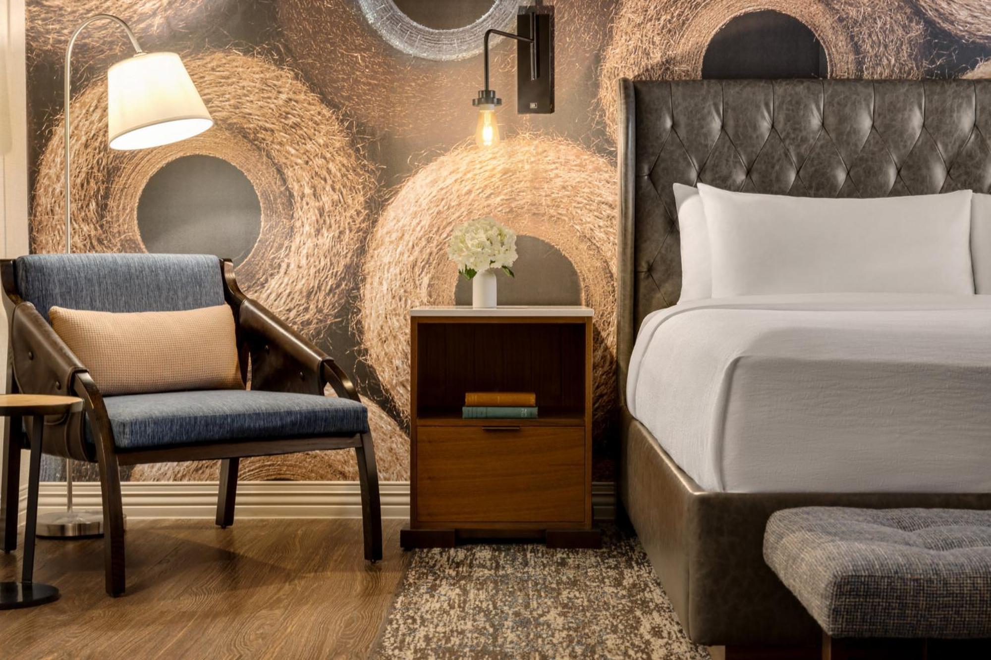 Hotel Indigo Naperville Riverwalk By Ihg Bagian luar foto